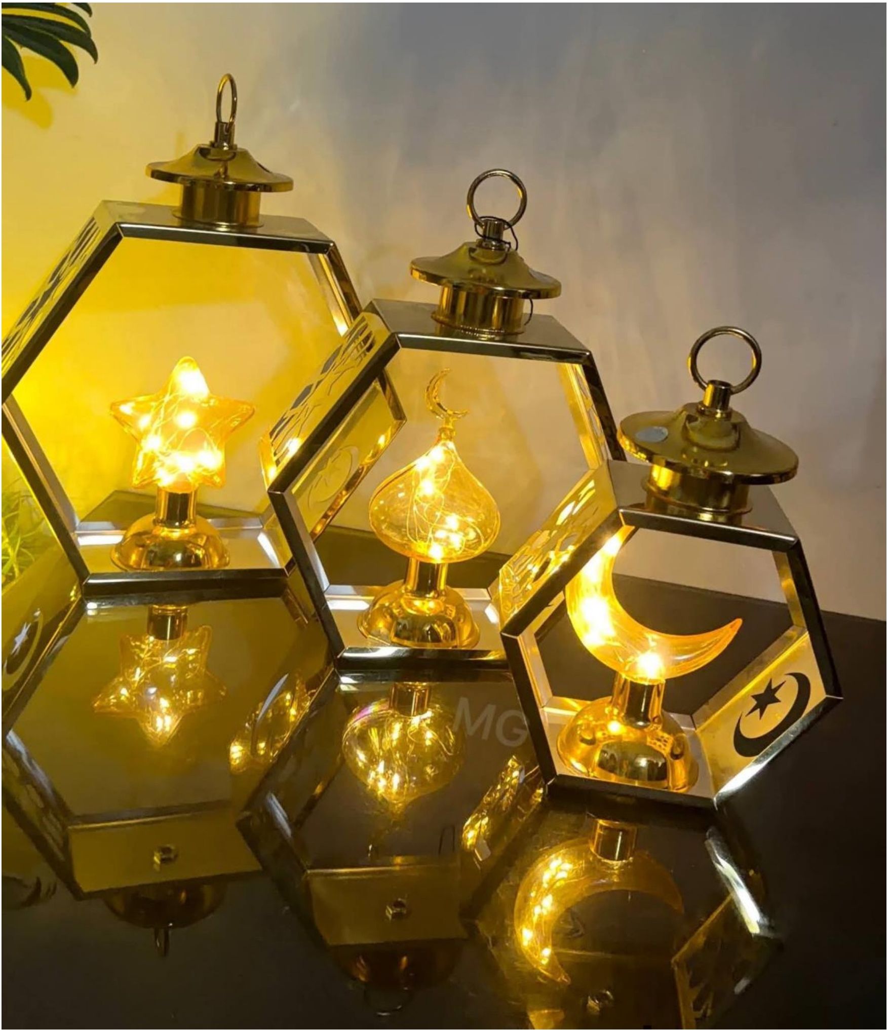 فوانيس رمضان ذهبية